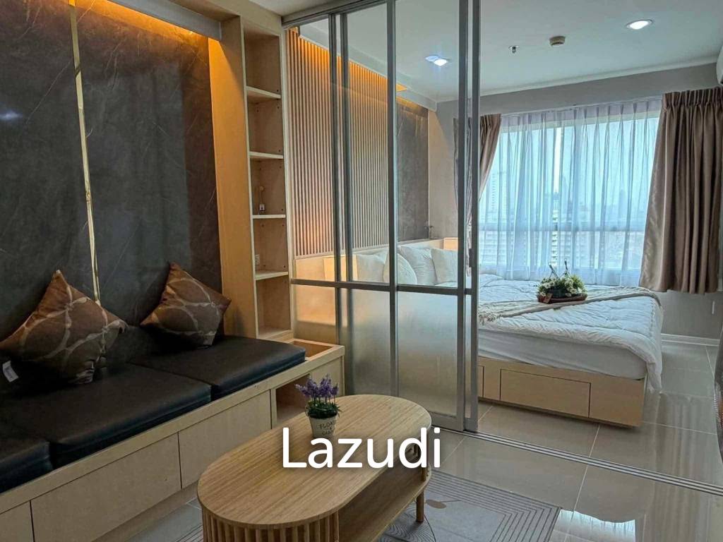 คอนโดวิวทะเล 1 ห้องนอนปรับปรุงใหม่ที่ลุมพินีซีวิวจอมเทียน