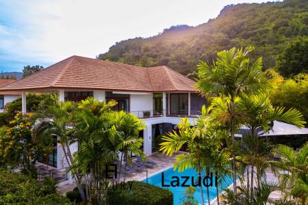 1,400 Kvm 5 Seng 5 Bad Villa for Salg