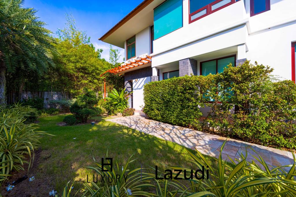 1,400 Kvm 5 Seng 5 Bad Villa for Salg