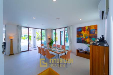 Surface habitable de 480 m² / 5 chambres + 5 salles de bains / Terrain de 1 400 m²