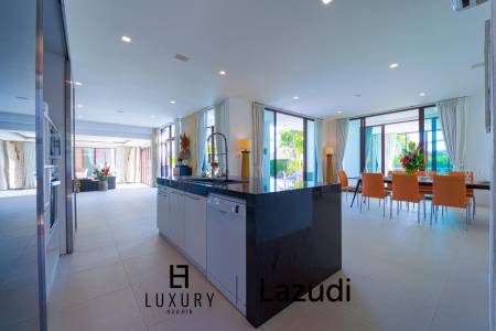 1,400 Kvm 5 Seng 5 Bad Villa for Salg