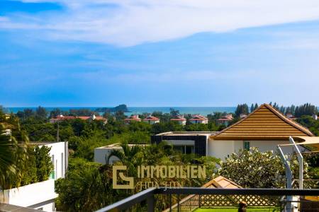 Surface habitable de 480 m² / 5 chambres + 5 salles de bains / Terrain de 1 400 m²