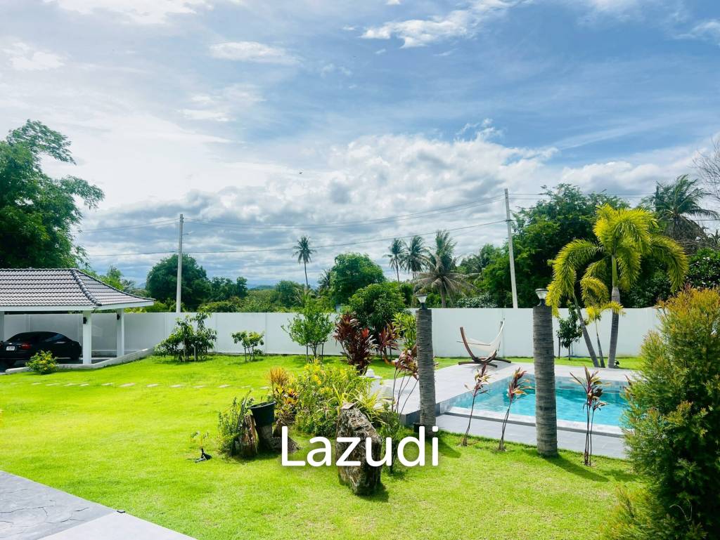Modern Pool Villa with Panoramic Mountain Views
