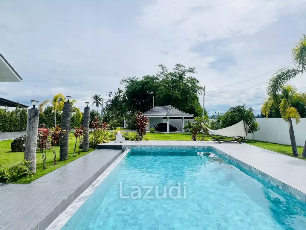 Modern Pool Villa with Panoramic Mountain Views