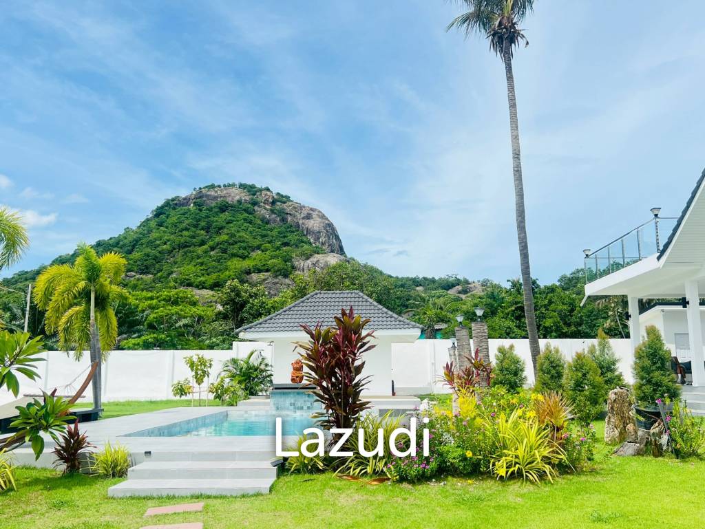Modern Pool Villa with Panoramic Mountain Views
