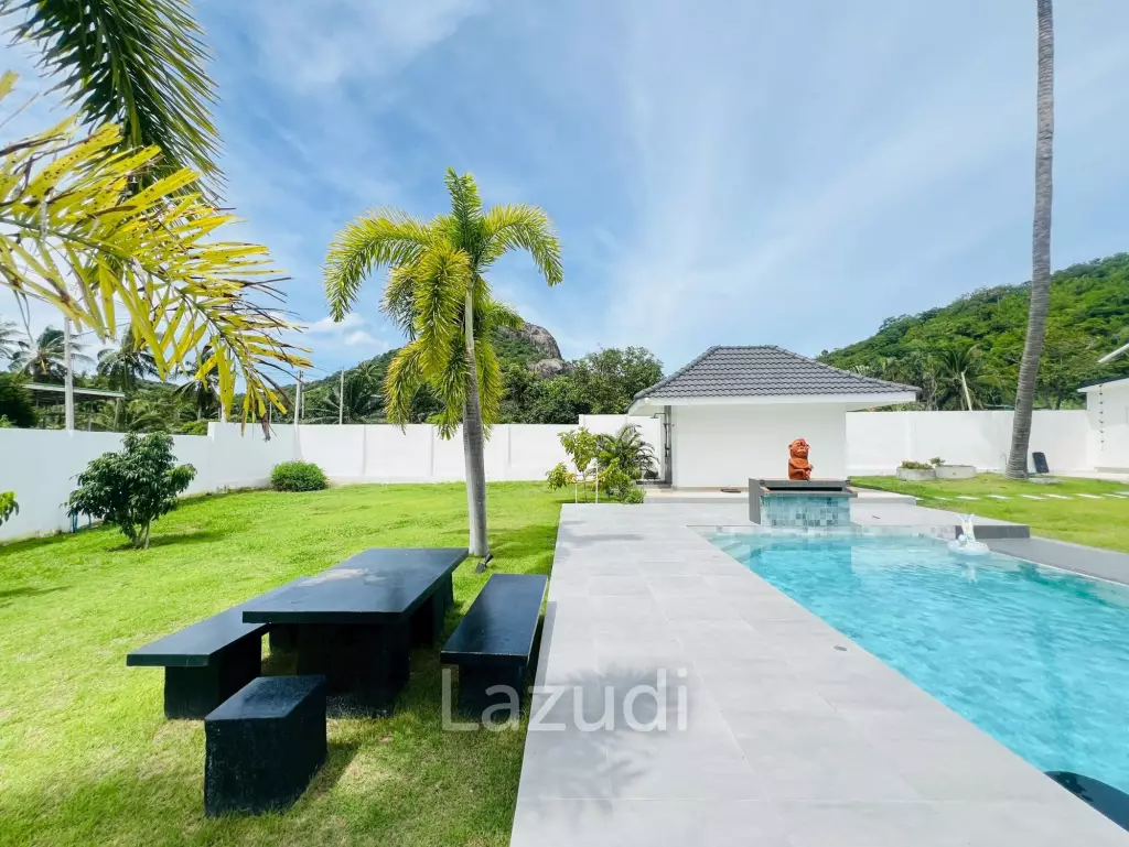 Modern Pool Villa with Panoramic Mountain Views