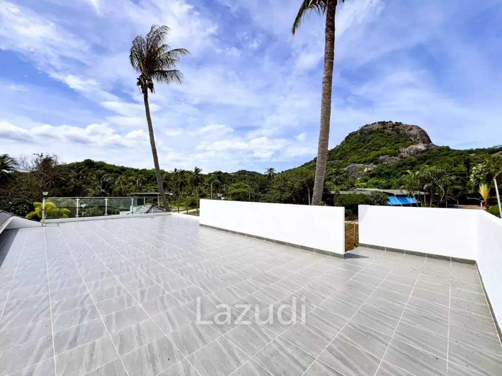 Modern Pool Villa with Panoramic Mountain Views