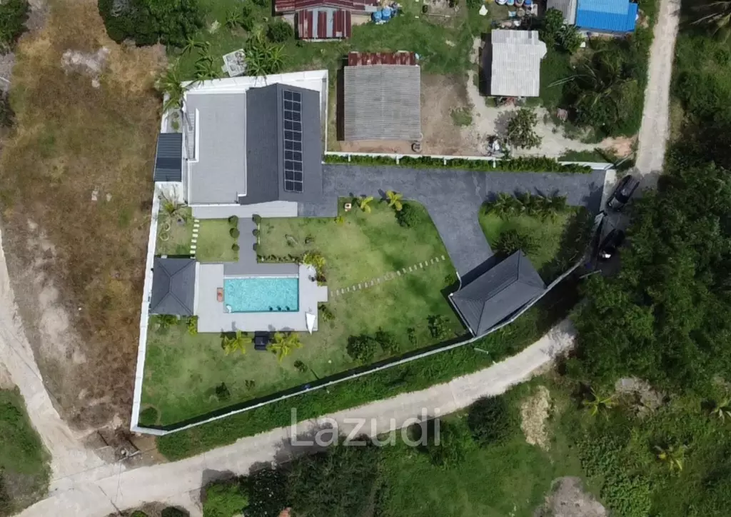 Modern Pool Villa with Panoramic Mountain Views