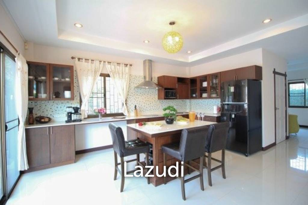 1,400 Sqm 5 Bed 5 Bath Villa For Sale