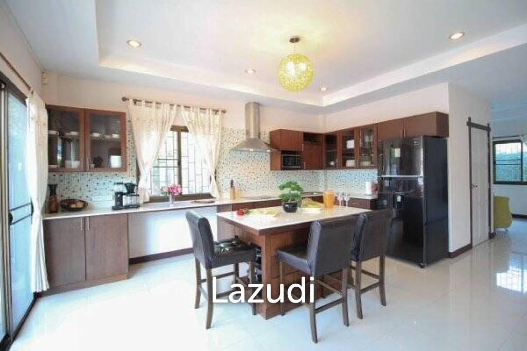 1,400 Sqm 5 Bed 5 Bath Villa For Sale