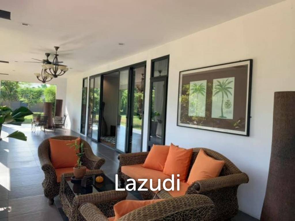 3,200 ตร.ม 3 เตียง 4 อาบน้ำ วิลล่า For ขาย