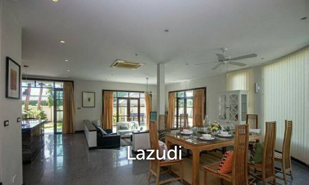 Luxury 4 Bed Pool Villa on Large Land Plot