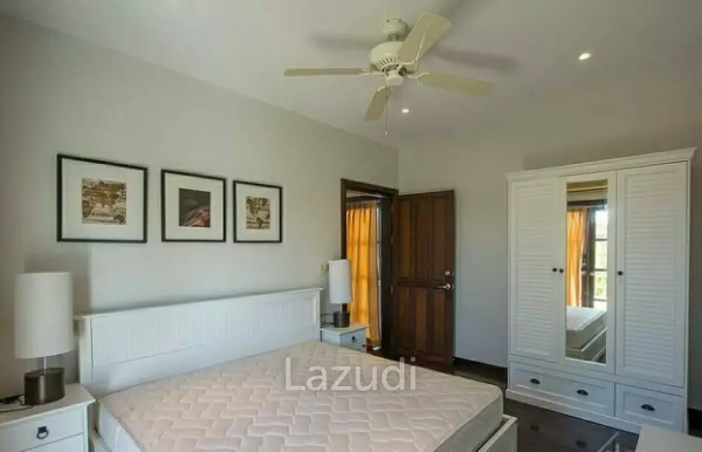 Luxury 4 Bed Pool Villa on Large Land Plot