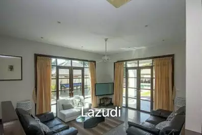 Luxury 4 Bed Pool Villa on Large Land Plot