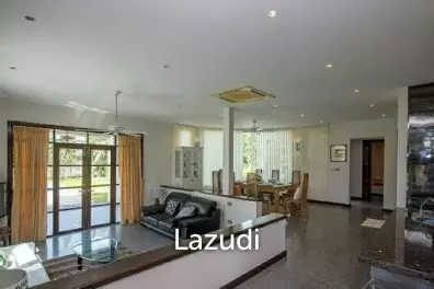 Luxury 4 Bed Pool Villa on Large Land Plot
