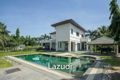 Luxury 4 Bed Pool Villa on Large Land Plot