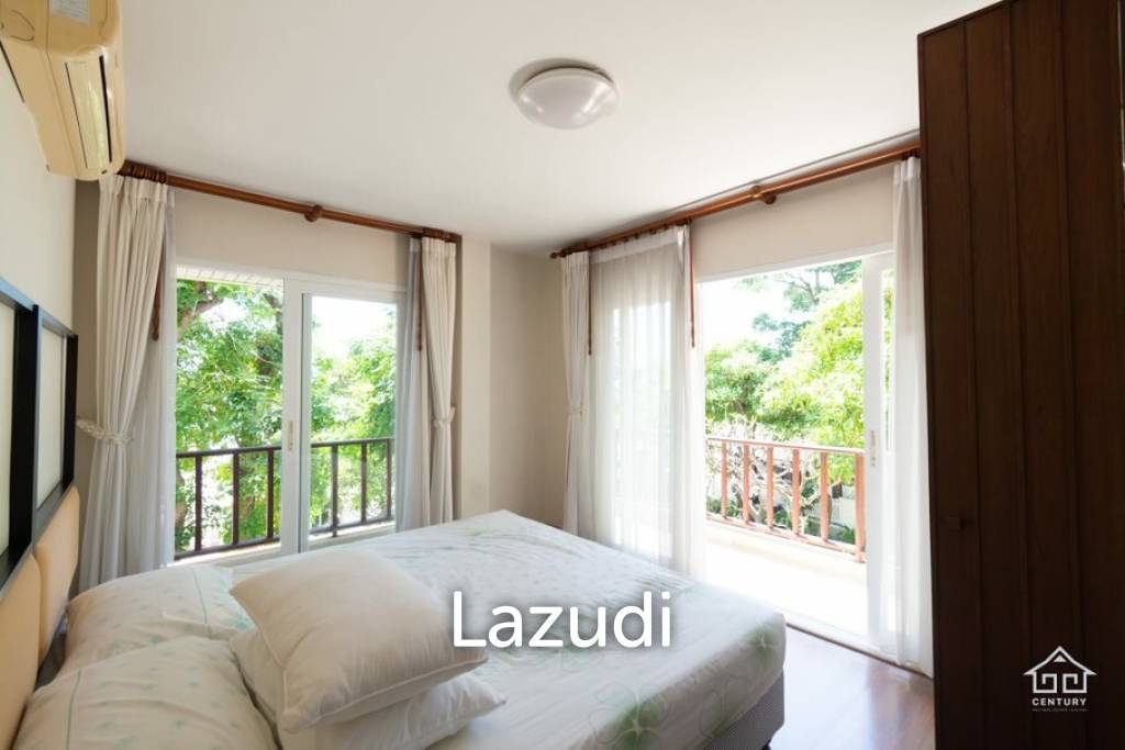 BAAN TALAY SAMRAN: 4 Bed Beachfront Villa