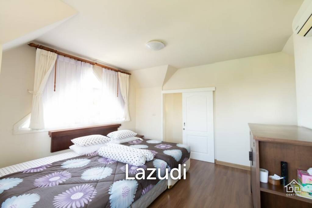 BAAN TALAY SAMRAN: 4 Bed Beachfront Villa