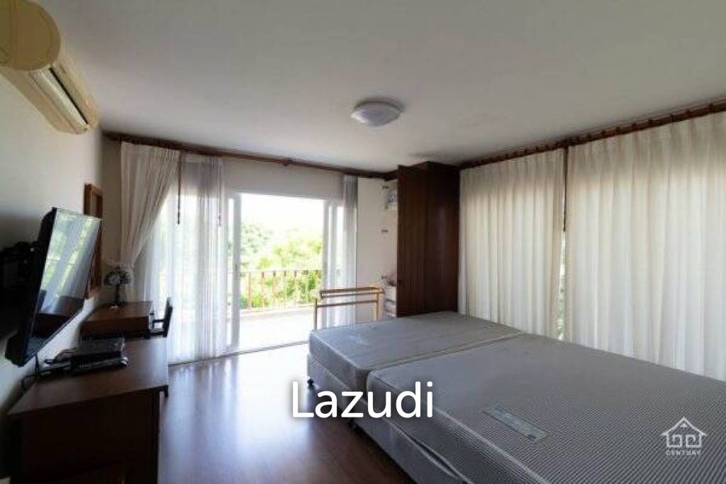 BAAN TALAY SAMRAN: 4 Bed Beachfront Villa