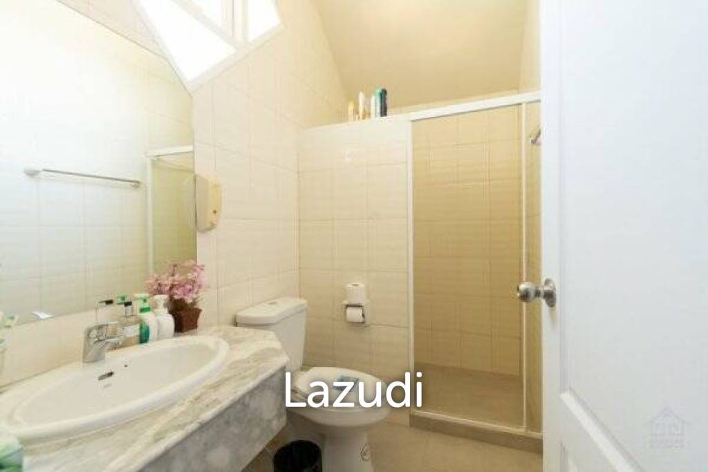 BAAN TALAY SAMRAN: 4 Bed Beachfront Villa