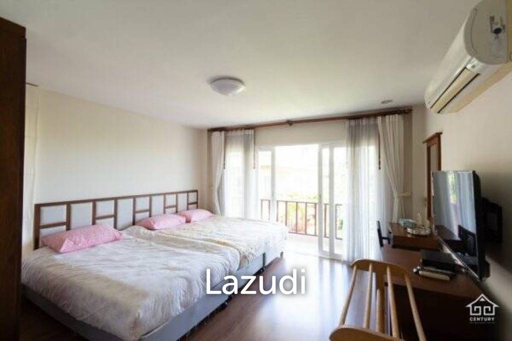 BAAN TALAY SAMRAN: 4 Bed Beachfront Villa