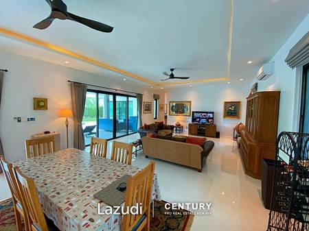 THE CLOUDS: Luxury 3 Bed Pool Villa Plus 4th Bedroom Guesthouse