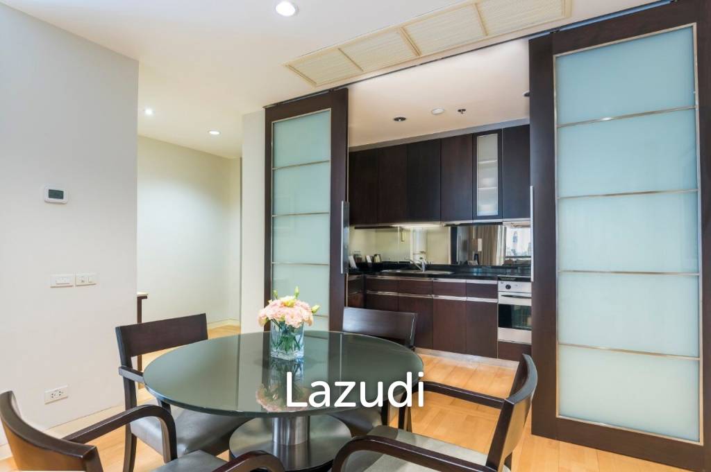 1 Bed 1 Bath 95 SQ.M. The Emporium Suites