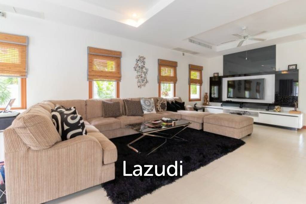 900 Sqm 3 Bed 4 Bath Villa For Sale