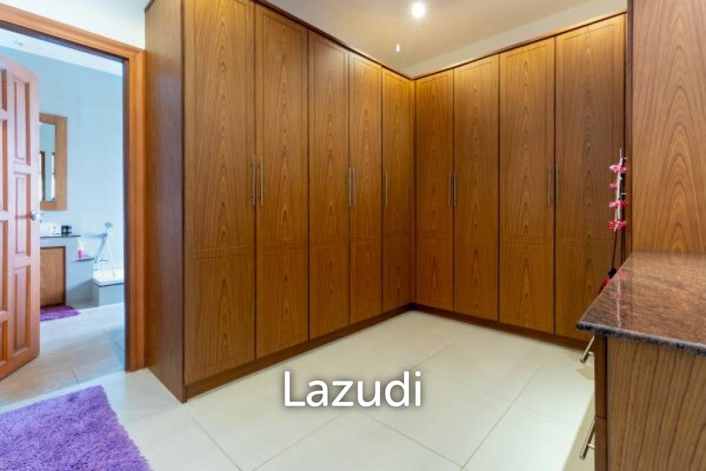 900 Sqm 3 Bed 4 Bath Villa For Sale