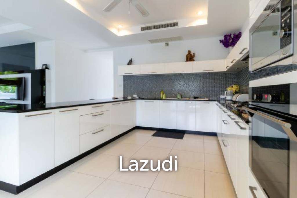 900 Sqm 3 Bed 4 Bath Villa For Sale