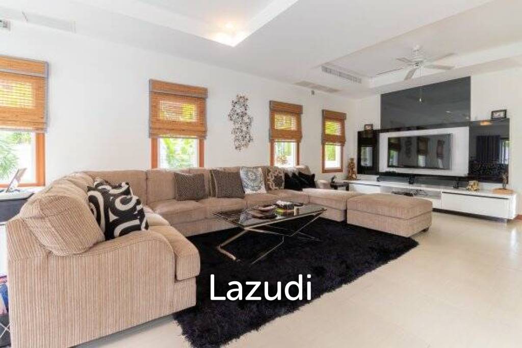 900 Sqm 3 Bed 4 Bath Villa For Sale