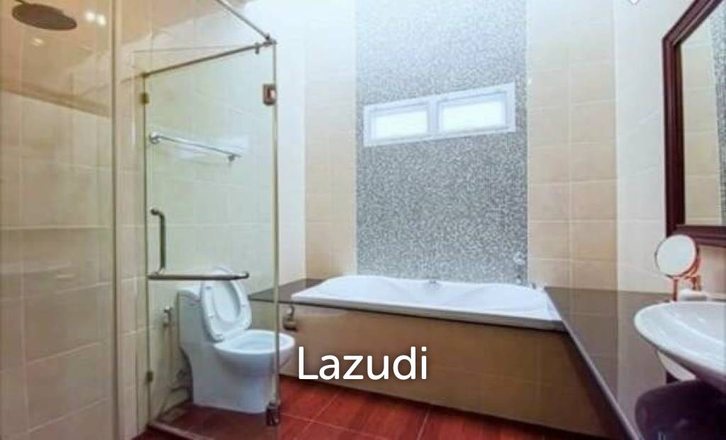 SUBSIRI : Large, Luxury 3 Bed Villa