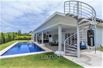 MALI RESIDENCES: Amazing Sunset View Pool Villa