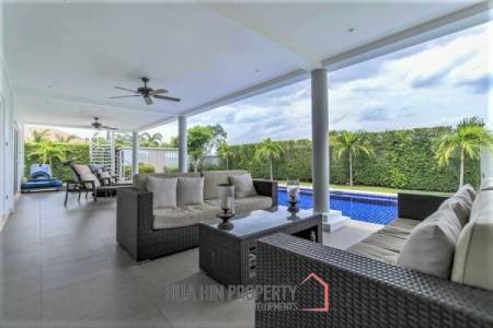 MALI RESIDENCES: Amazing Sunset View Pool Villa