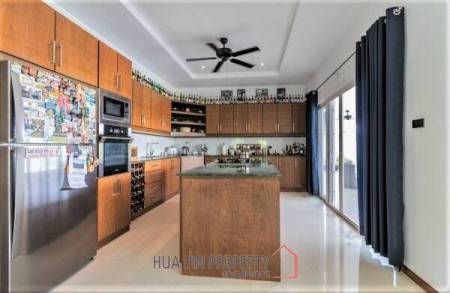 MALI RESIDENCES: Amazing Sunset View Pool Villa