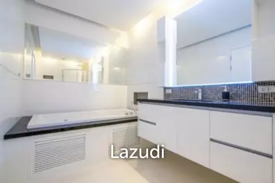 FALCON HILL : Great Quality 2 + 3 Bed apartment Houses