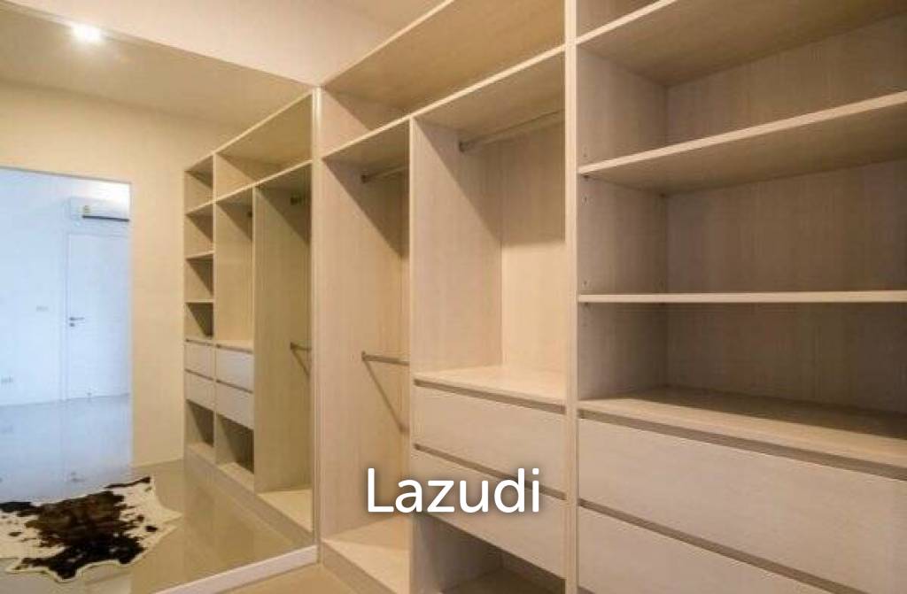 FALCON HILL : Great Quality 2 + 3 Bed apartment Houses