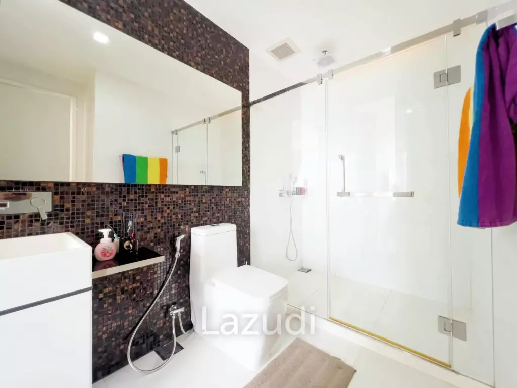 2 Bed 2 Bath 83 SQ.M The Room Sukhumvit 69