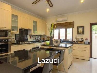WATER GARDENS : Beautiful Design 3 Bed Pool Villa.