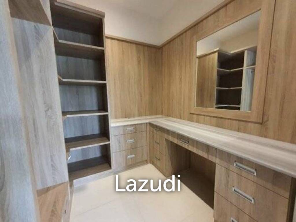 600 ตร.ม 3 เตียง 3 อาบน้ำ วิลล่า For ขาย