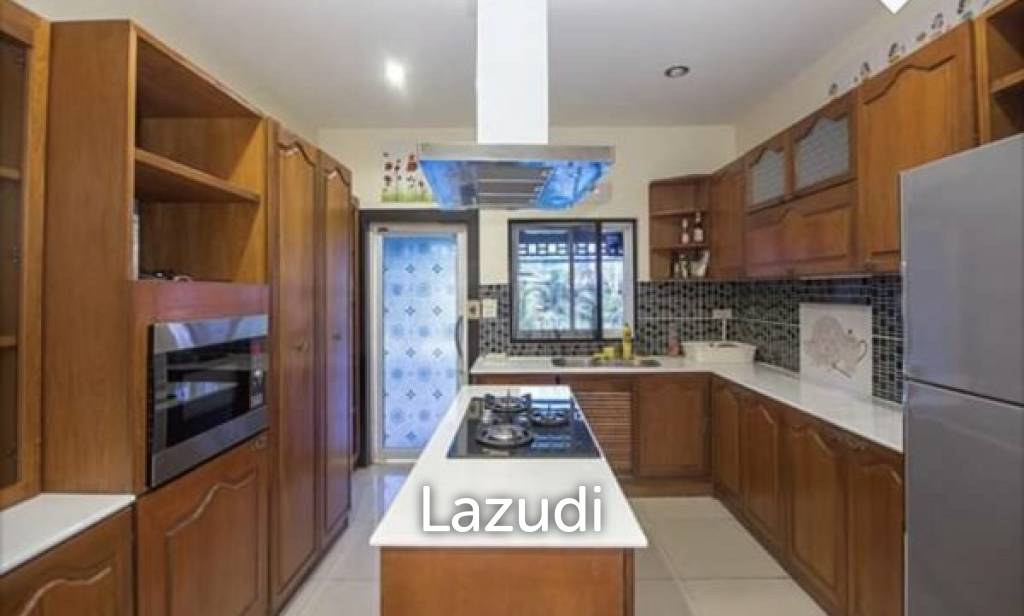 1,028 Sqm 6 Bed 5 Bath Villa For Sale