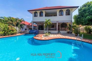 CRYSTAL VIEW: 2 Storey 5 Bed Pool Villa
