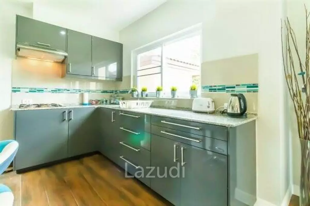 Great Quality 4 Bed Pool Villa near Dolphin Bay Beach
