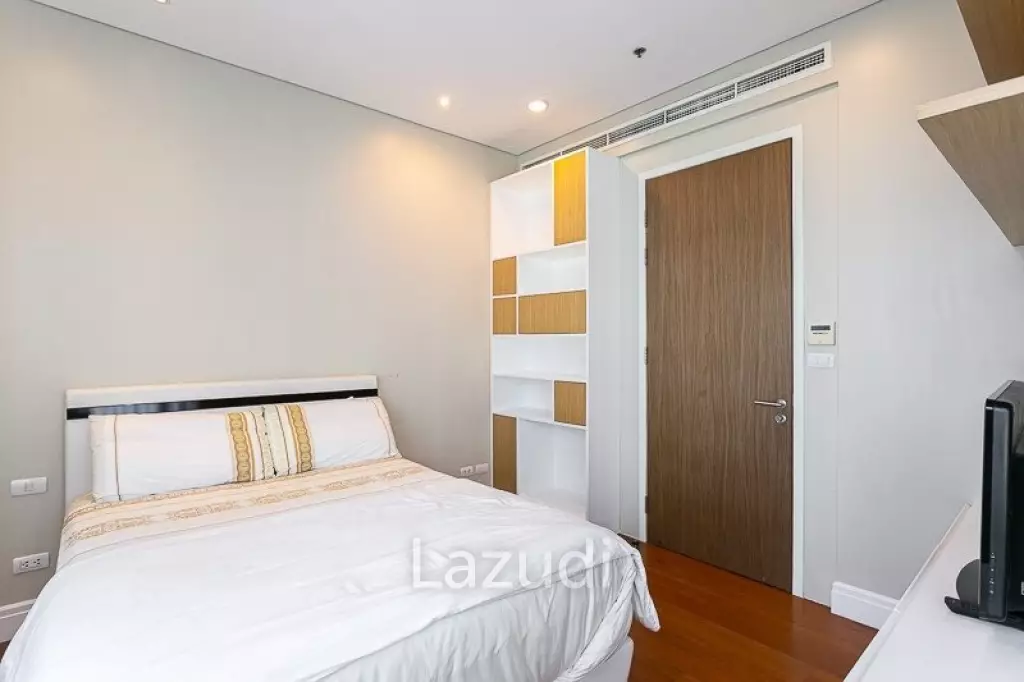 2 Bed 1 Bath 69 SQ.M. Bright Sukhumvit 24