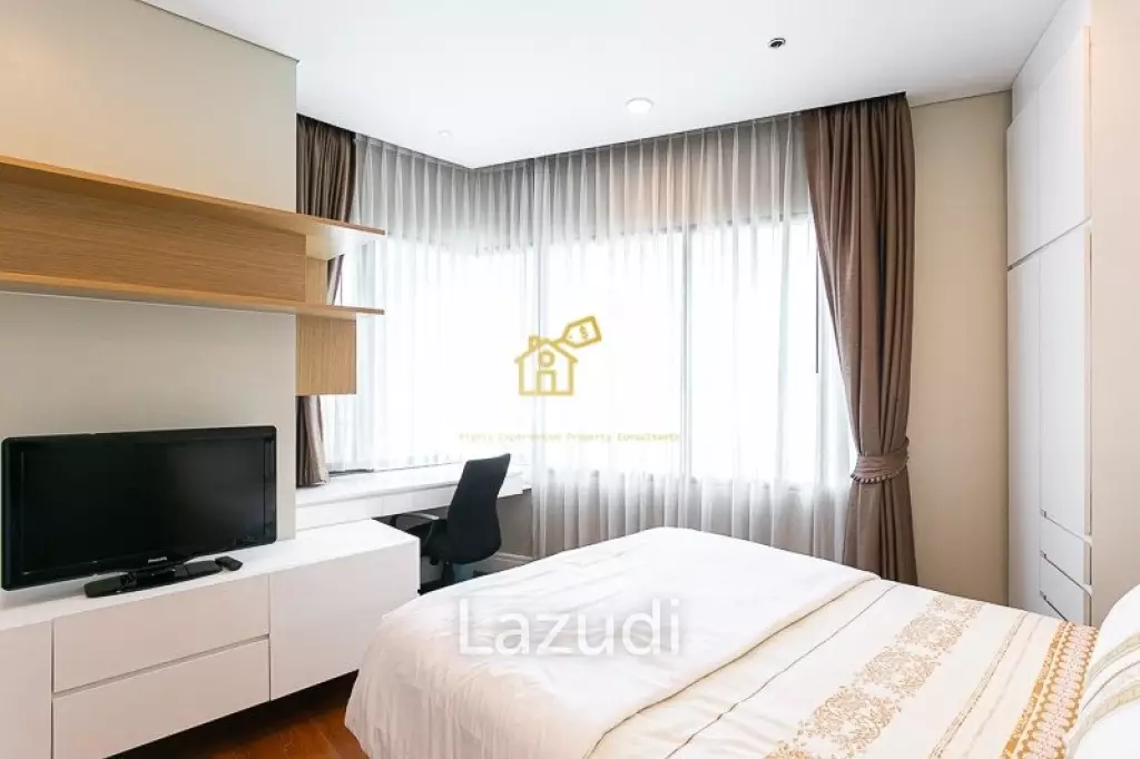2 Bed 1 Bath 69 SQ.M. Bright Sukhumvit 24