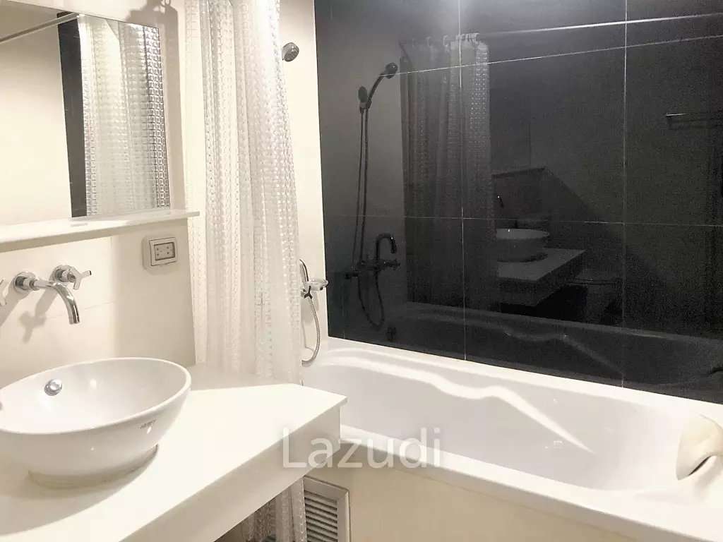 2 Bed 2 Bath 75 SQ.M The Address Sukhumvit 42