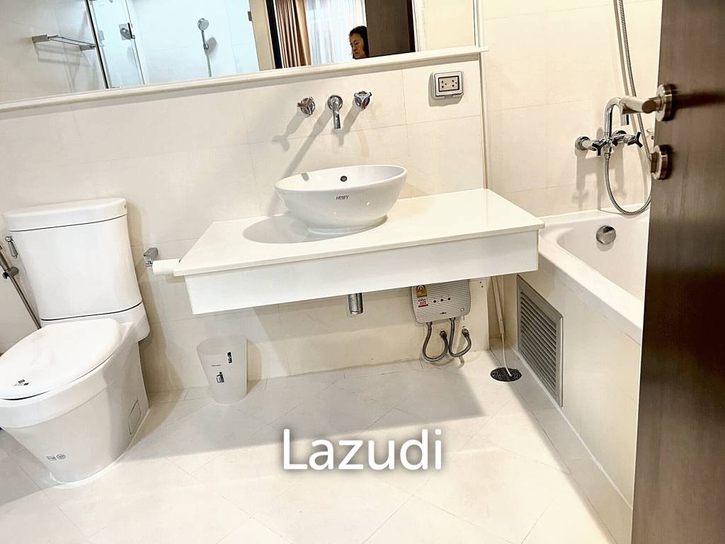 2 Bed 2 Bath 75 SQ.M The Address Sukhumvit 42
