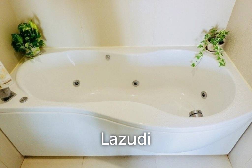 1 Bedroom 1 Bathroom 44 SQ.M. Ivy Thonglor