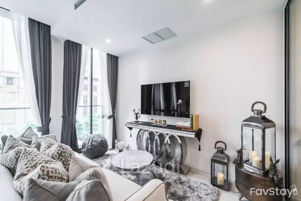 1 Bed 1 Bed 44 SQ.M. Noble Ploenchit