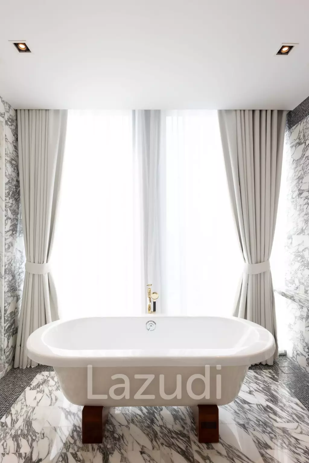 3 beds 210.90 SQM The Ritz-Carlton Residences Bangkok